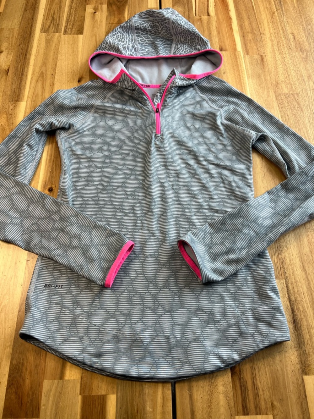 Nike Pro Dri-FIT Hooded Quarter Zip Pullover Gray Pink Youth XL Girls Athletic